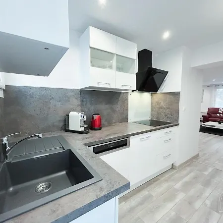 T3 En Rez-de-jardin A Six-fours Daire