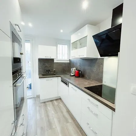 T3 En Rez-de-jardin A Six-fours Daire *